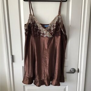 Pennington’s Intimates Lace-Trim Satin Chemise Nightdress